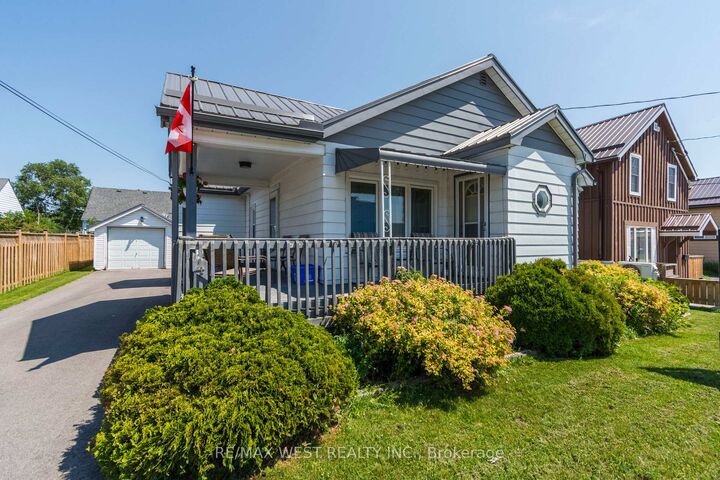 Property Photo: 4 George Street ON K8V 1R1