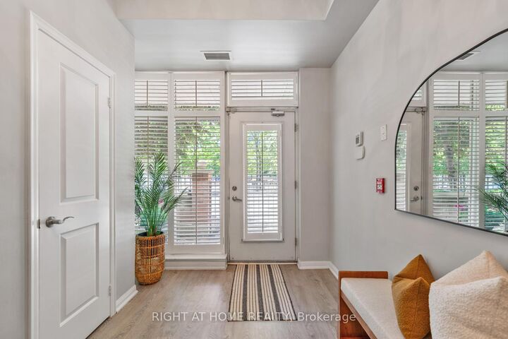 Property Photo: 9 Bastion Street ON M5V 1A4