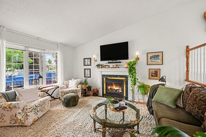 Property Photo: 9 Huyck Drive ON K7S 3W7