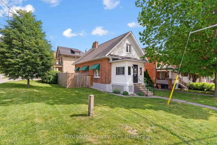 60 Wellington Street — photo 1