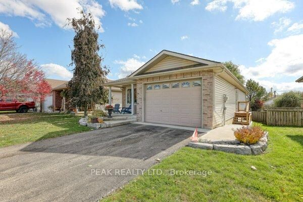 Property Photo: 217 North Street E ON N4G 1B8