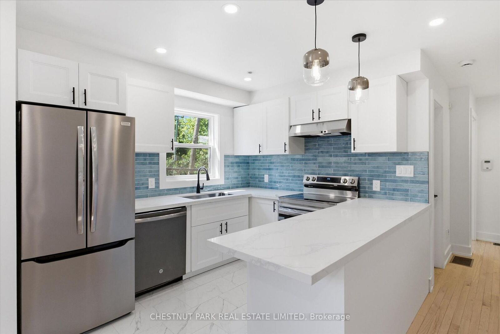 Property Photo:  1 Agnes Lane  ON M4L 3Z3 