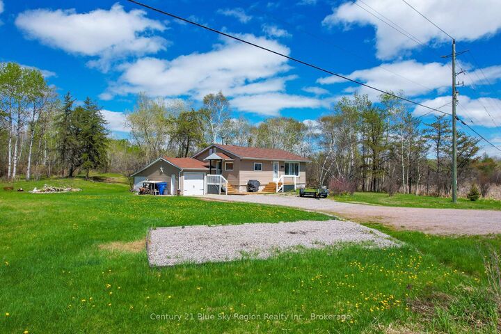 Photo de la propriété:  1742 Highway 17 N/A E  ON P0H 1H0 