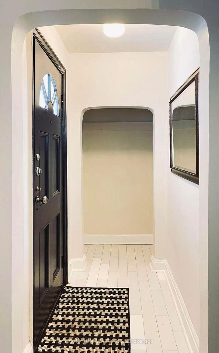 Property Photo: 378 Enfield Avenue ON K1L 7L3