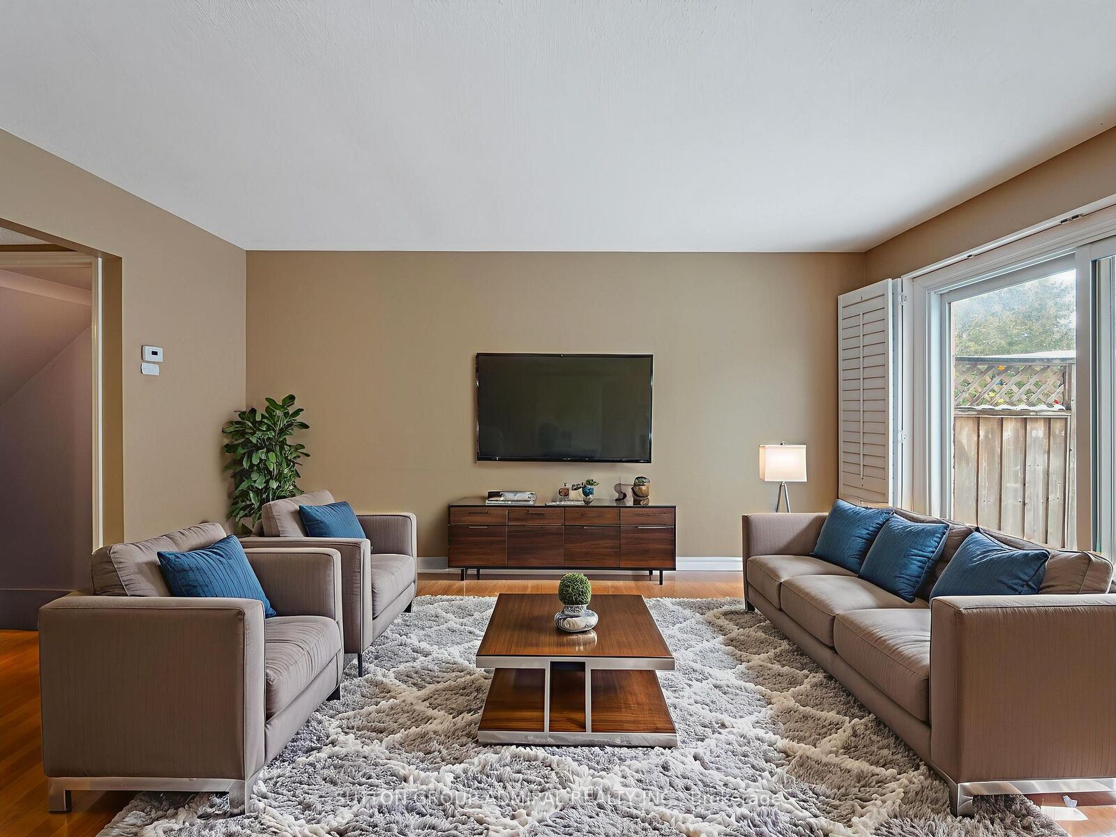Property Photo: 385 The East Mall N/A #60 ON M9B 6J4