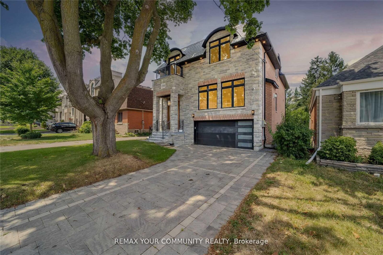Photo de la propriété:  116 Park Home Avenue  ON M2N 1W8 