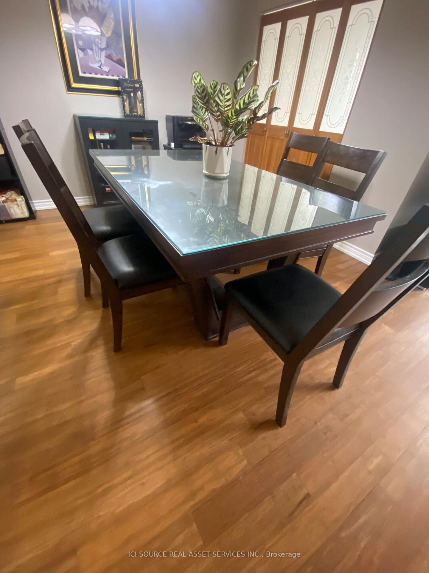 Property Photo: 249 Major Mackenzie Drive E 204 ON L4C 9M8