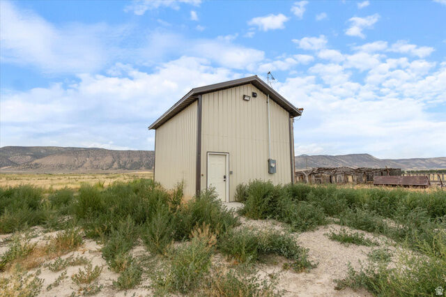 Property Photo:  103 W Remos Ln 1  UT 84642 