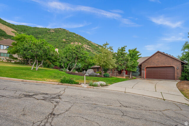 Property Photo: 1805 Acorn Cir UT 84403
