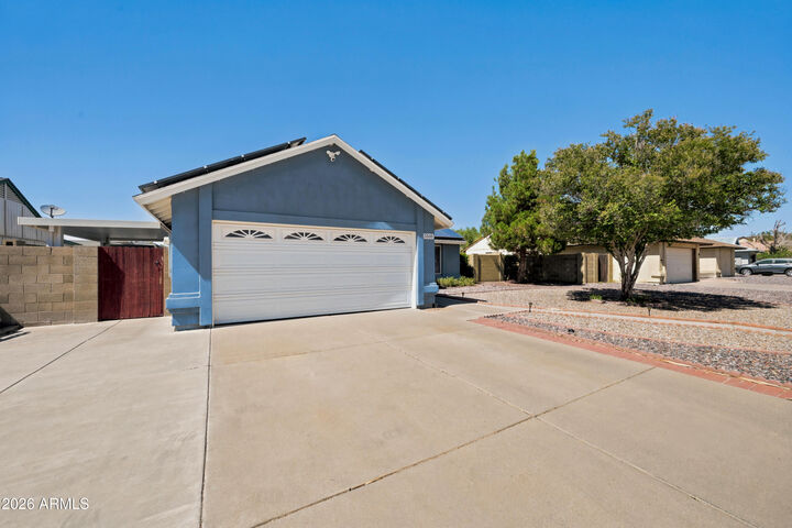 Property Photo: 5518 W Whitten Street AZ 85226