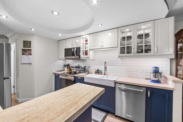 1386 Lincoln Drive 135 — photo 1