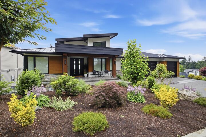 5487 Maclachlan Place — photo 1