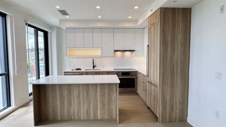 Property Photo: 8398 Oak Street 604 BC V6P 0L9