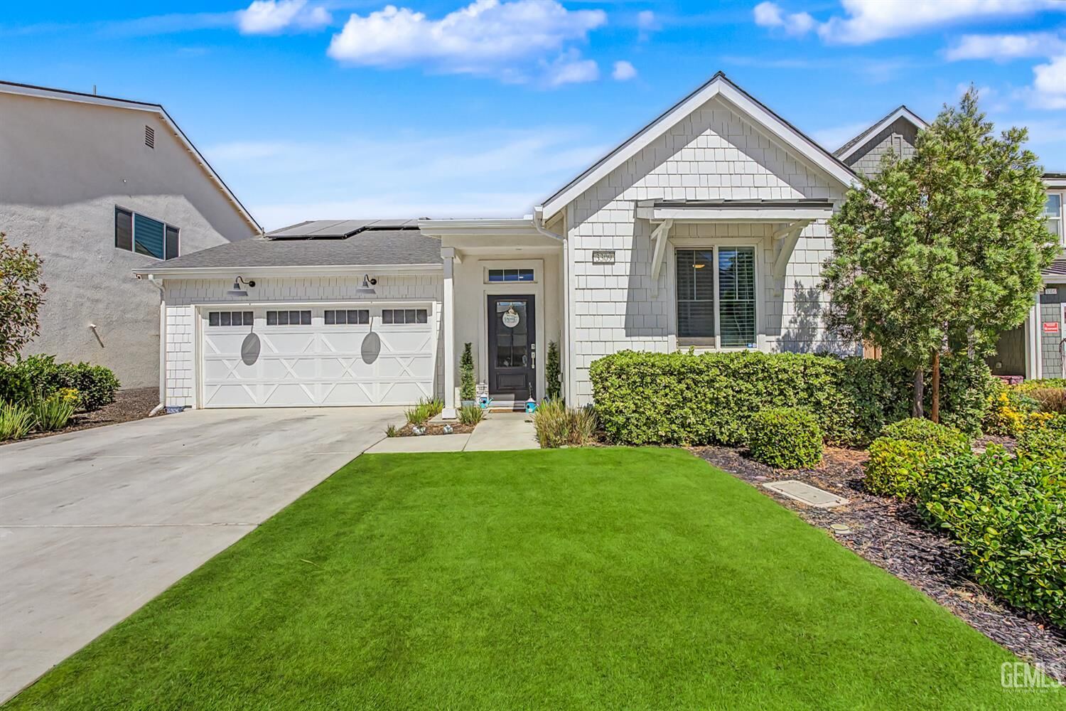 Property Photo: 3309 Twin Knolls Lane CA 93263