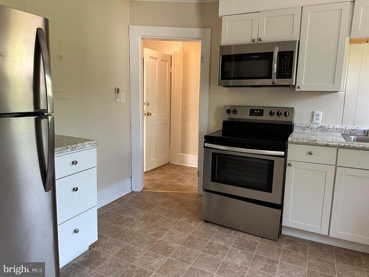 Property Photo: 1605 Apt. B Charles Street VA 22401