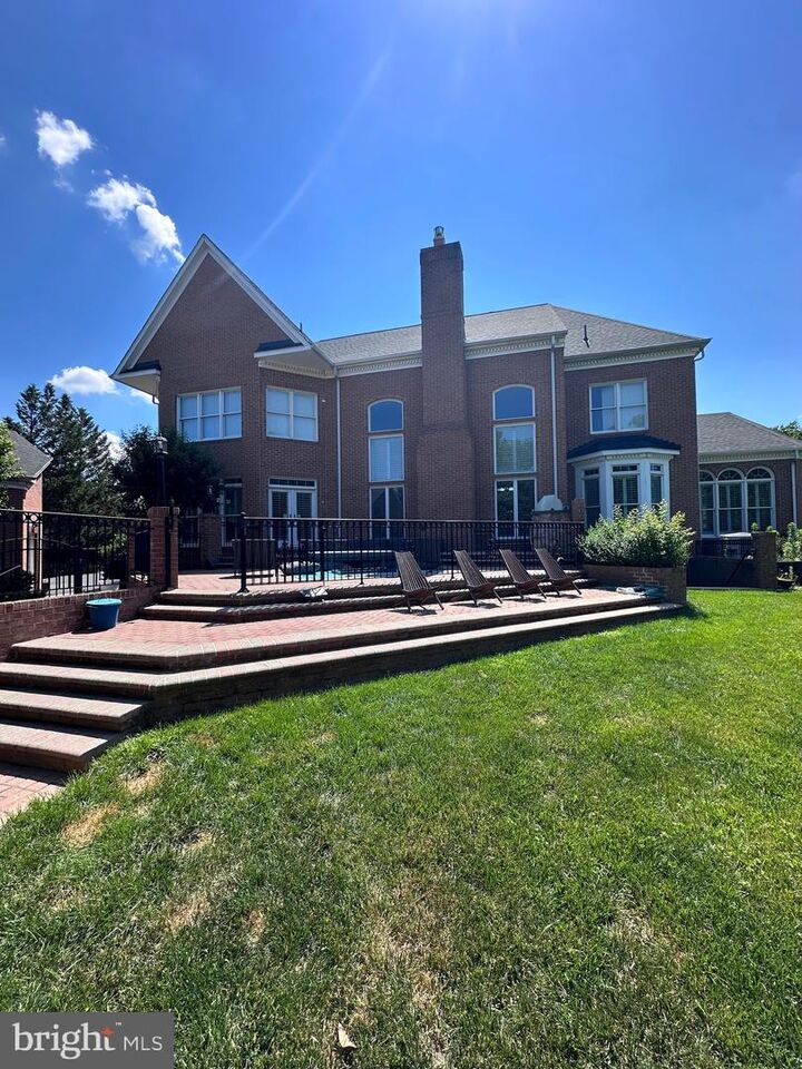 Property Photo:  2006 Lord Fairfax Road  VA 22182 