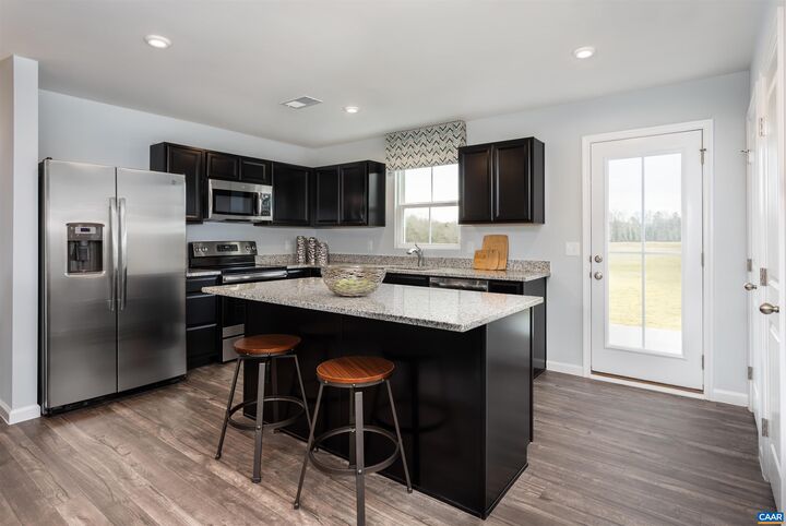 Property Photo:  566 Arches Ln  VA 22923 