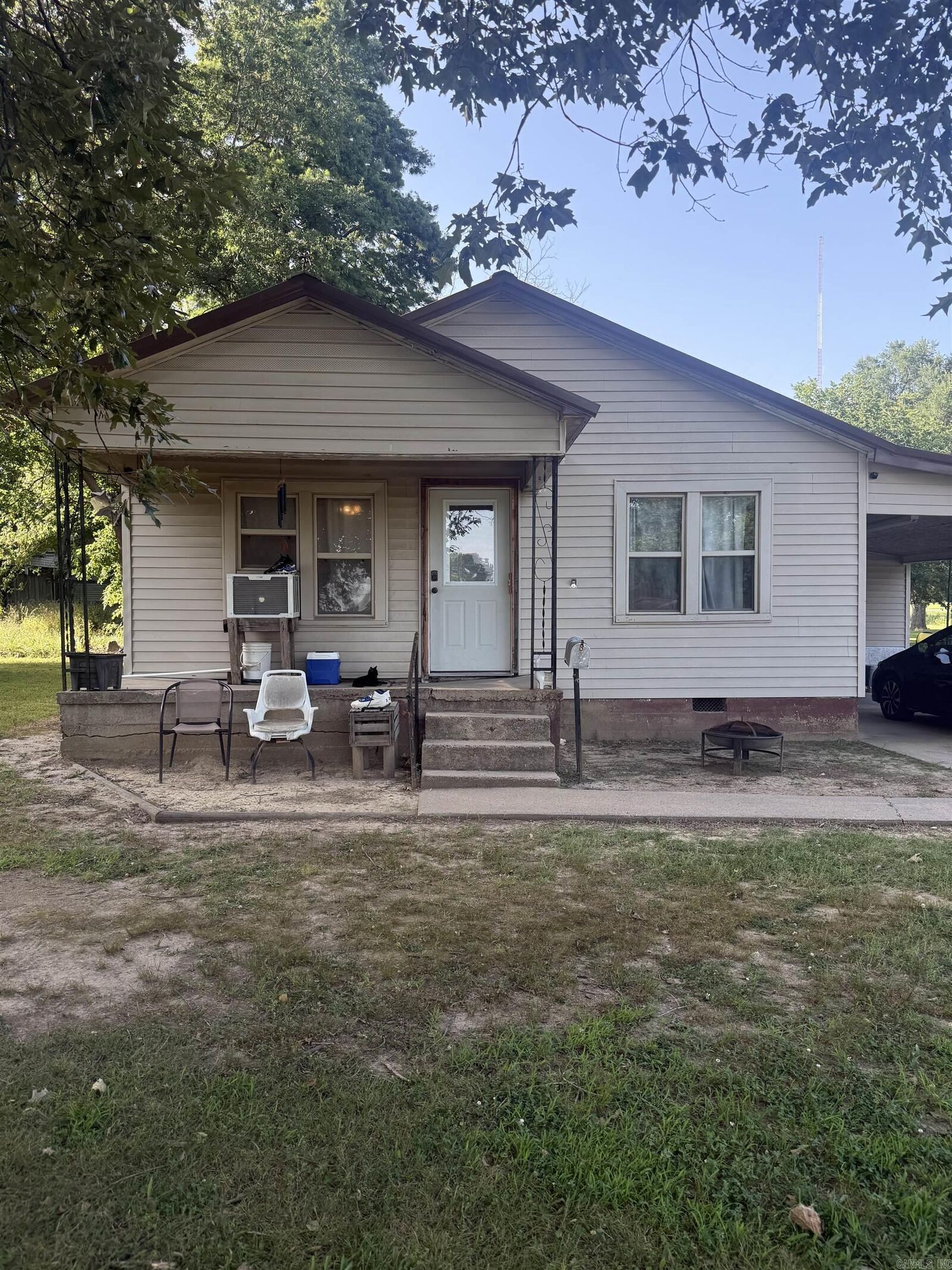 Property Photo: 205 E Donaldson AR 72461