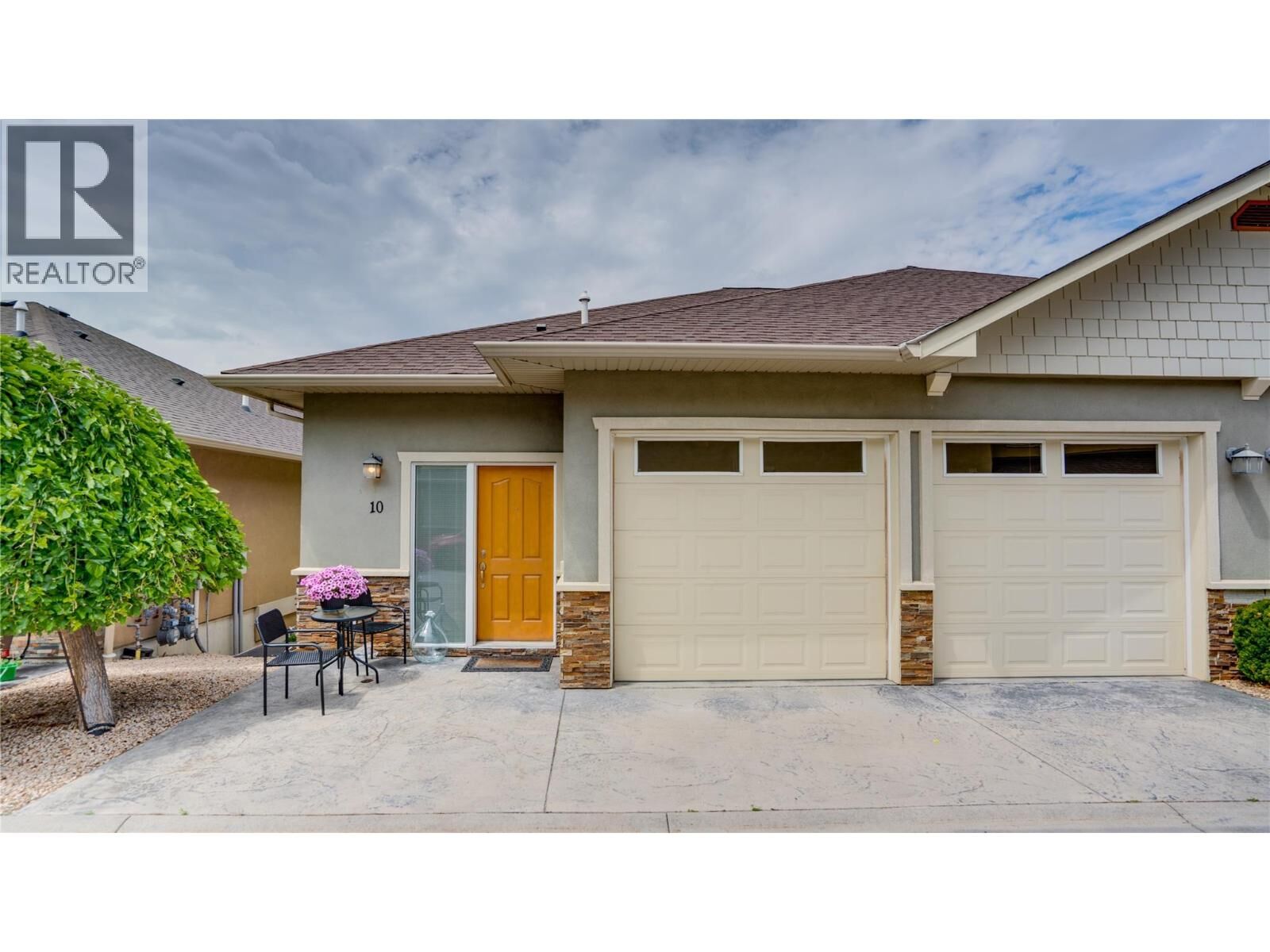 Property Photo:  6600 Okanagan Avenue 10  BC V1H 2K6 