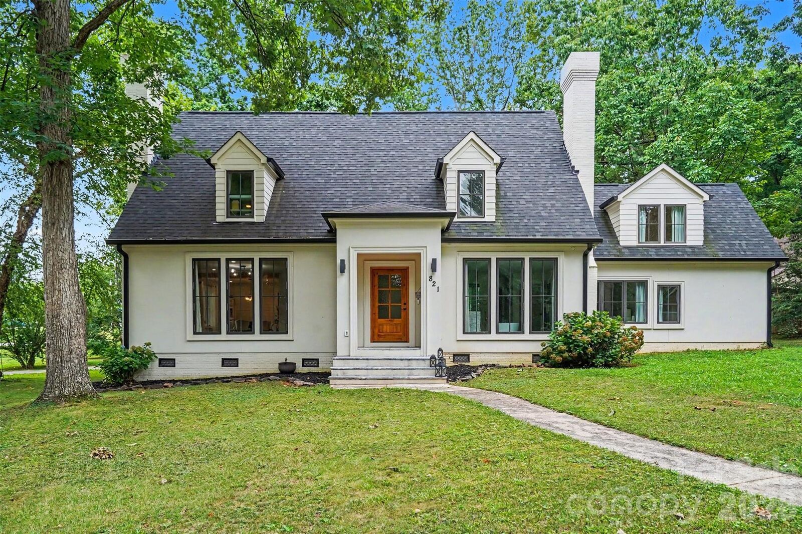 Property Photo:  821 Dare Court  NC 28054 