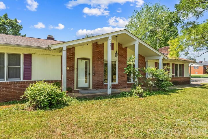 Property Photo:  500 Pete Brittain Road  NC 28655 