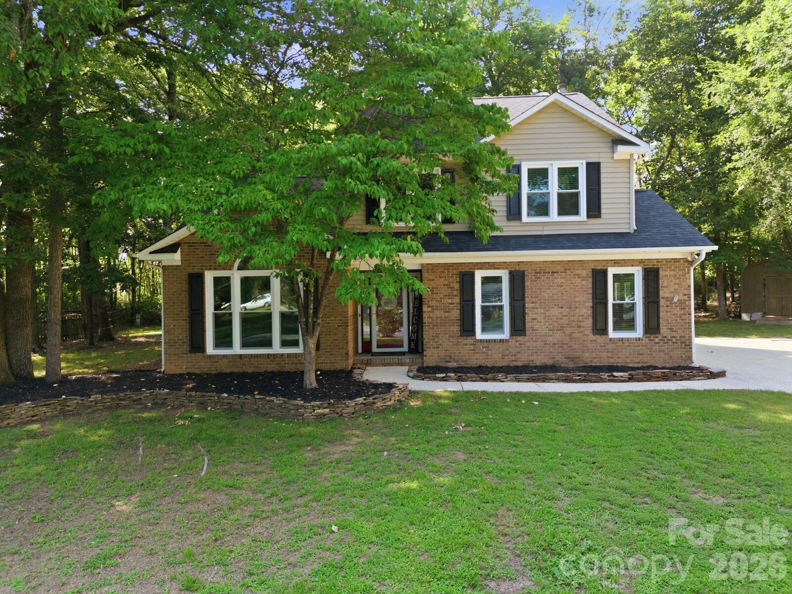 Property Photo: 3970 Tenneyson Court NW NC 28027