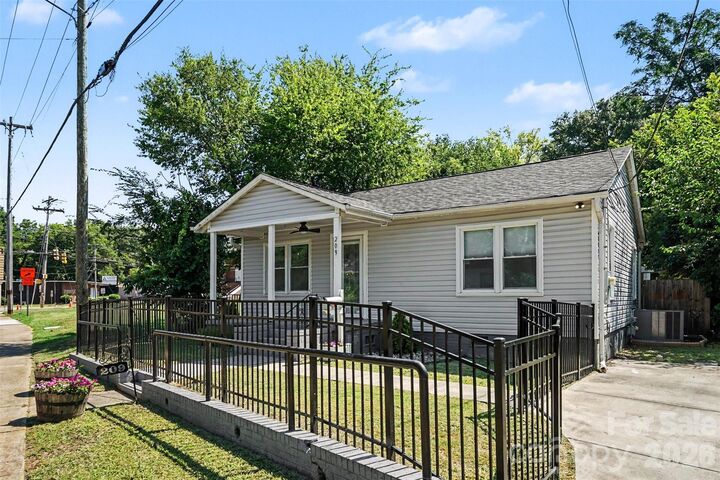 Property Photo:  209 Pond Street  SC 29730 