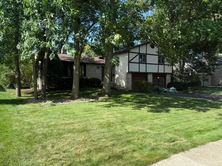 Property Photo:  1340 Norwell Drive  OH 43220 