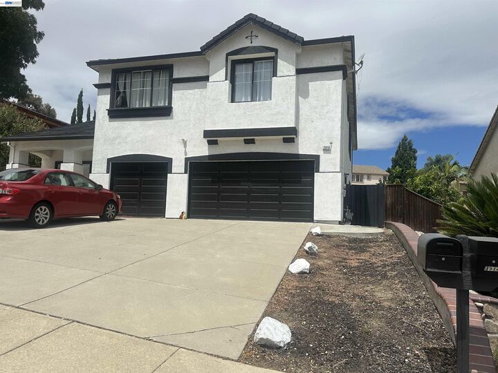Property Photo:  3918 Hummingbird Dr  CA 94509 