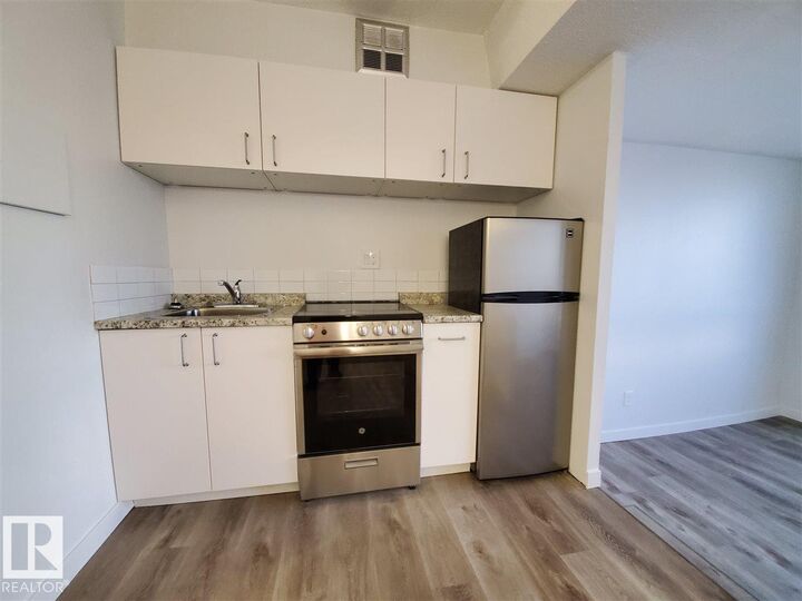 10160 114 Street NW 614 — photo 1