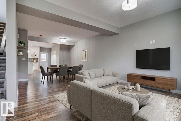 10359 149 Street NW — photo 1
