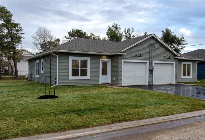 2 Otty Avenue — photo 1