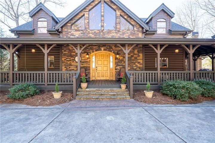 Property Photo:  5 Emerald Point  GA 30512 