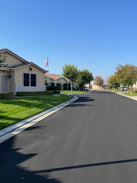 Property Photo:  812 Via Rosa  CA 93635 