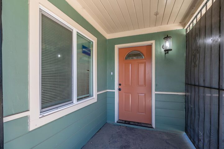 Property Photo: 2452 S Holloway Avenue CA 93725