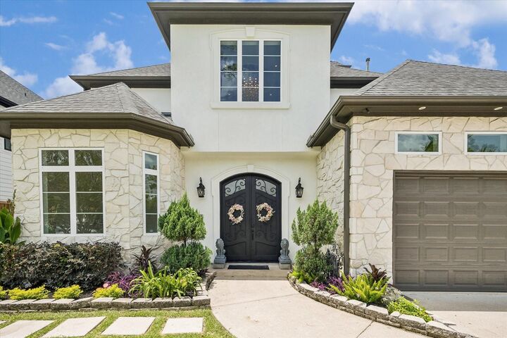 Property Photo:  1415 Wakefield Drive  TX 77018 