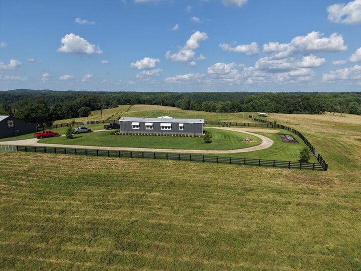 Property Photo: 2511 Calvary Ridge Road KY 42566