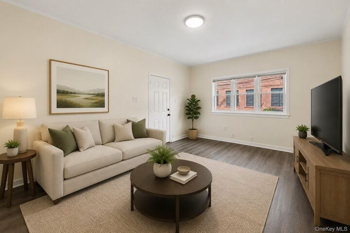 Property Photo:  52 Claremont Place 1  NY 10553 