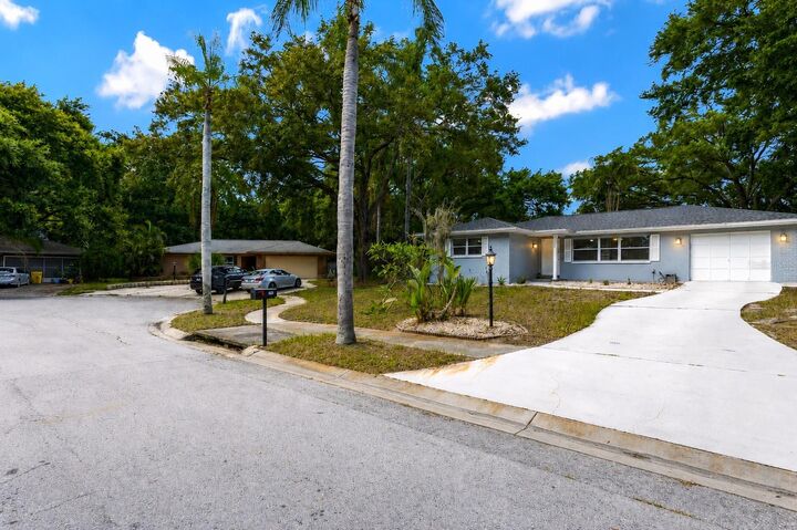 Property Photo:  182 Sunward Avenue  FL 34684 