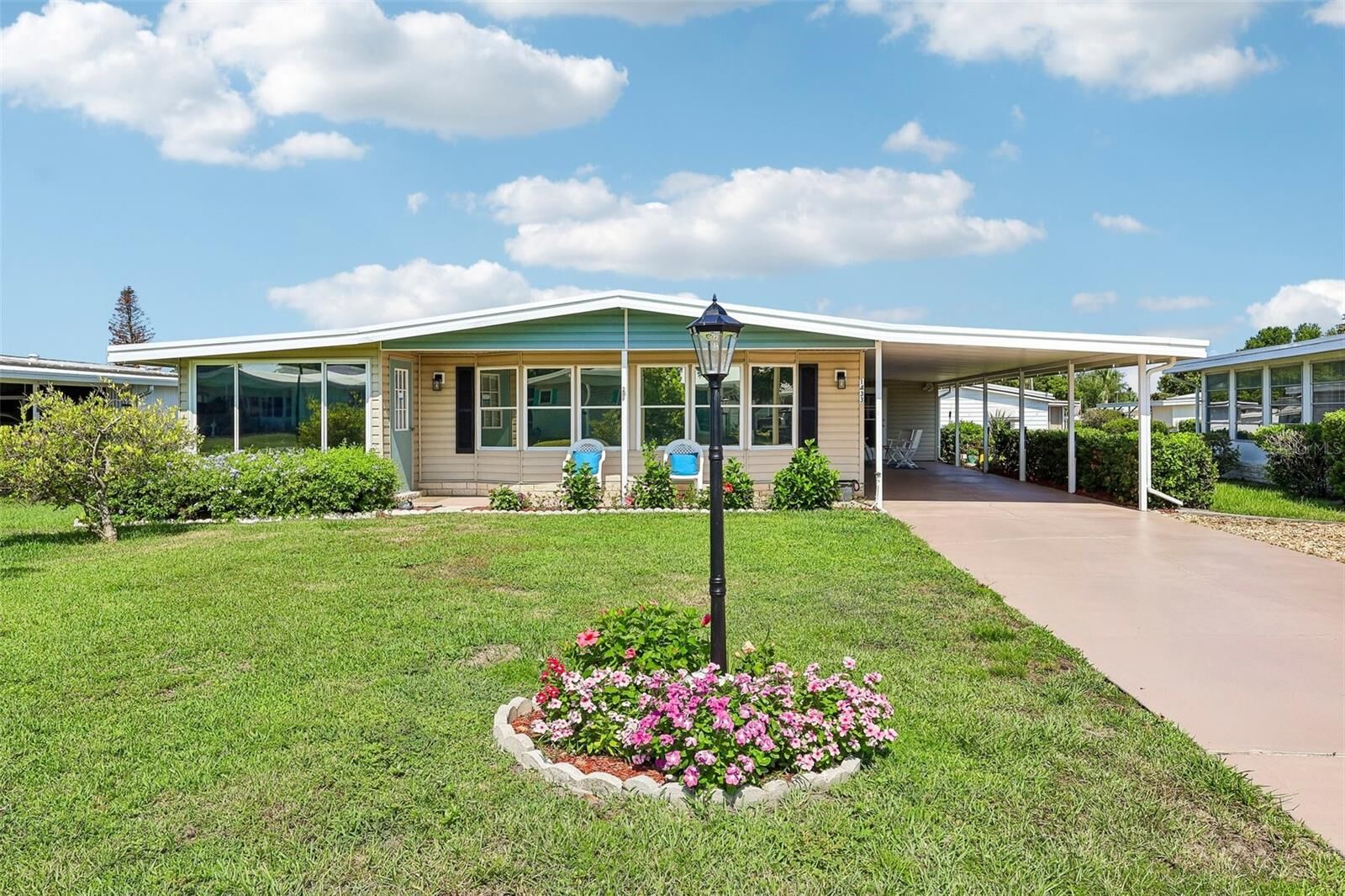 Property Photo:  1433 Apache Circle  FL 32778 