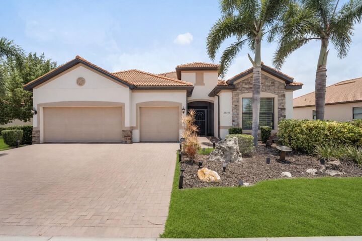 Property Photo: 23551 Waverly Circle FL 34293