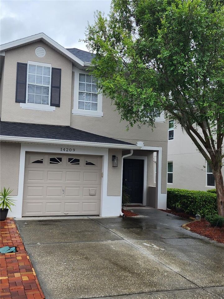 Property Photo:  14209 Turning Leaf Drive  FL 32828 