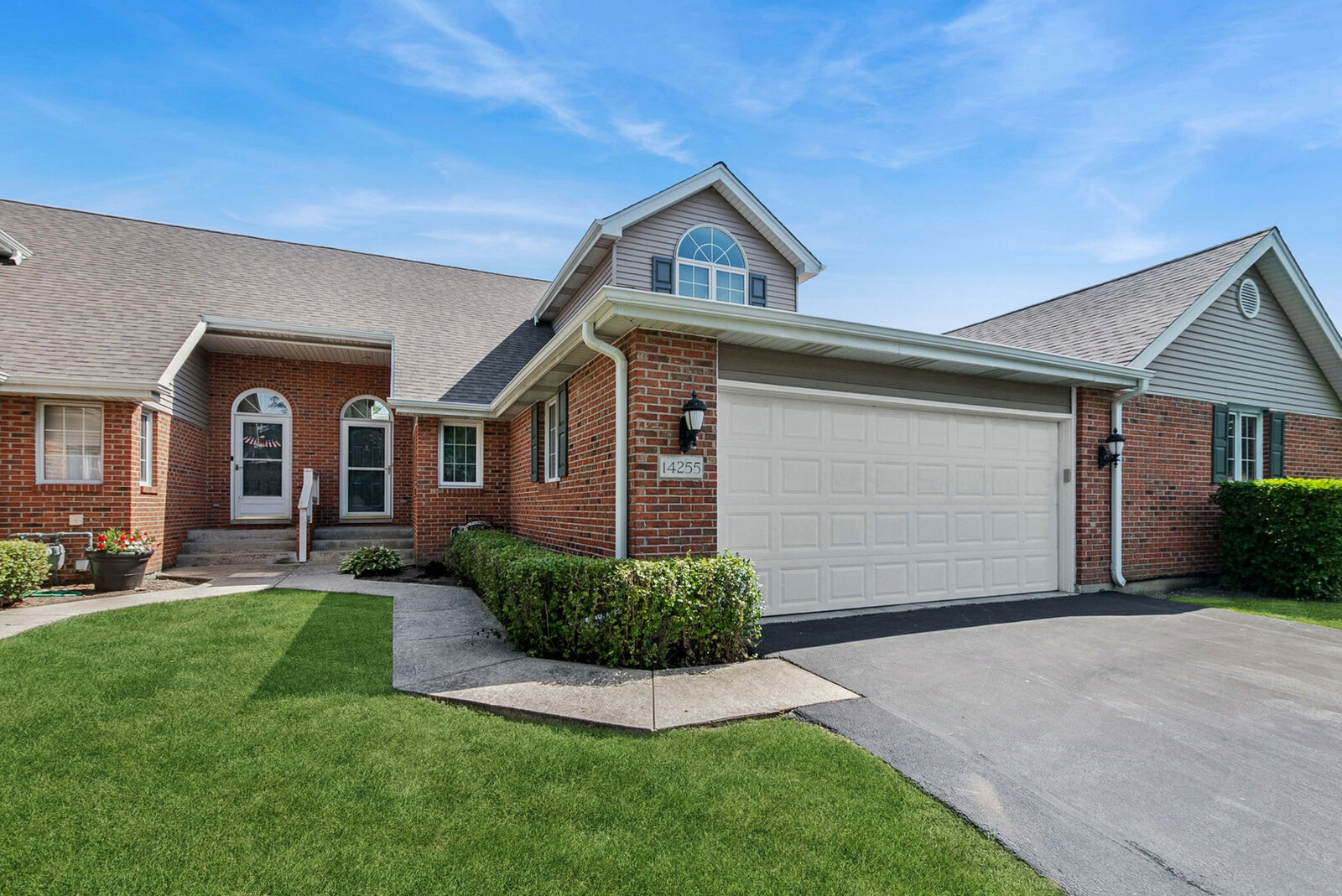 Property Photo: 14255 Wedgewood Glens Drive IL 60462