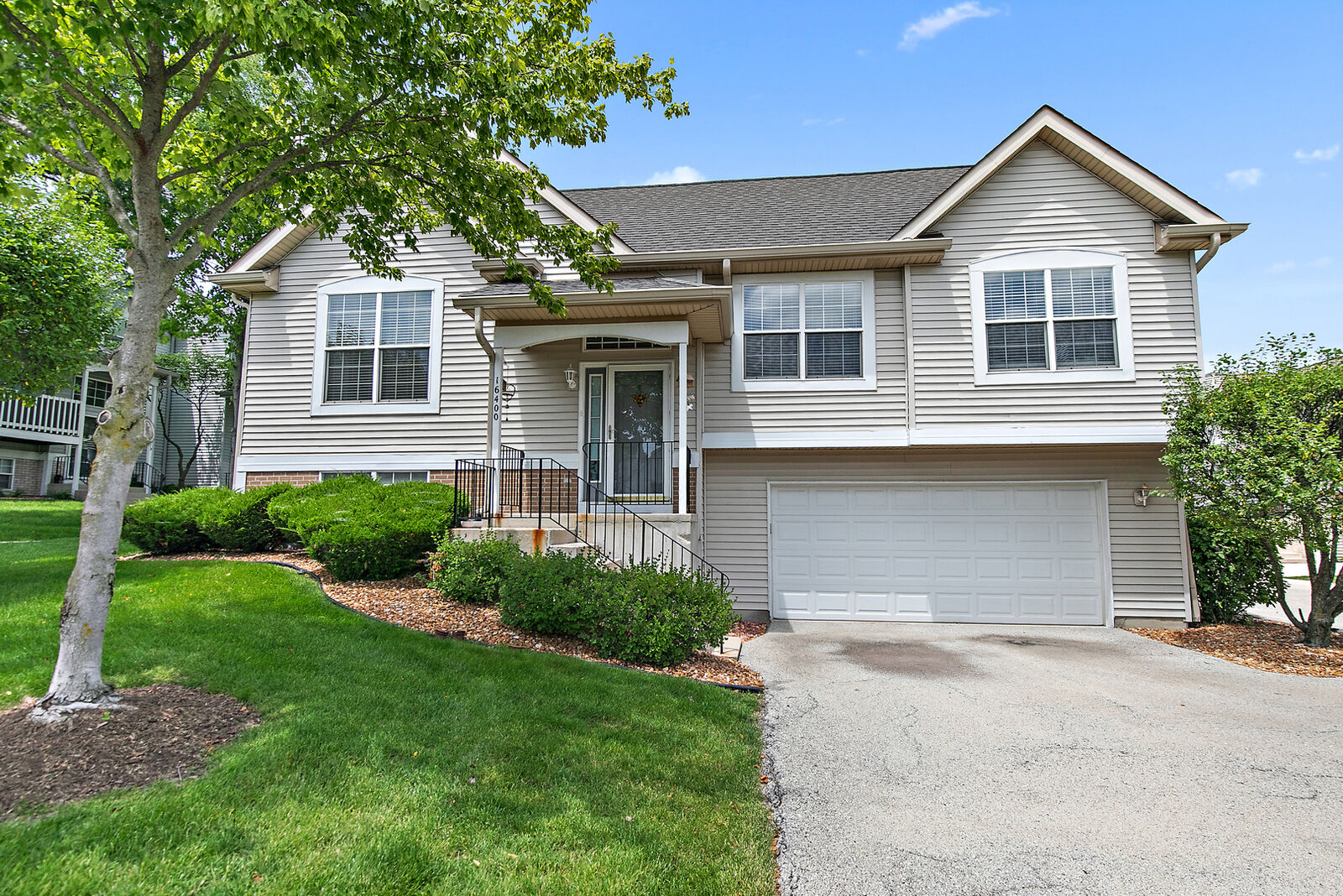 Property Photo:  16400 Teton Drive  IL 60441 