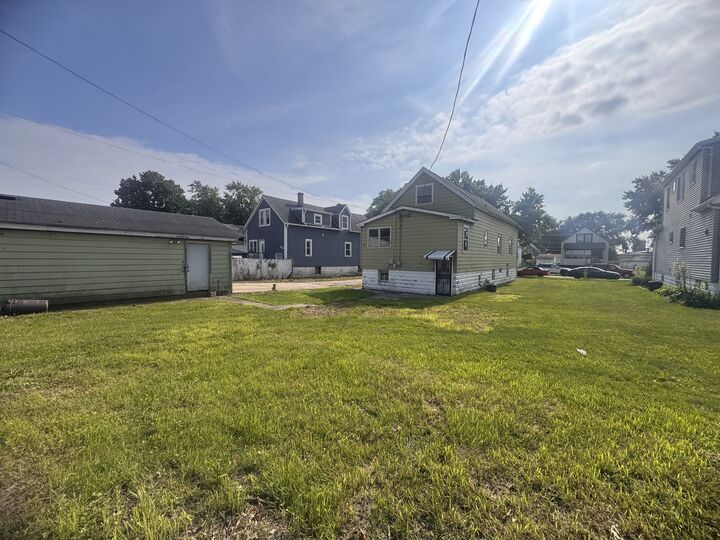 Property Photo:  14035 S Green Bay  IL 60633 
