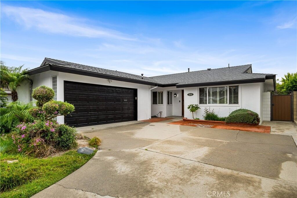 Property Photo:  3541 Fela Avenue  CA 90808 