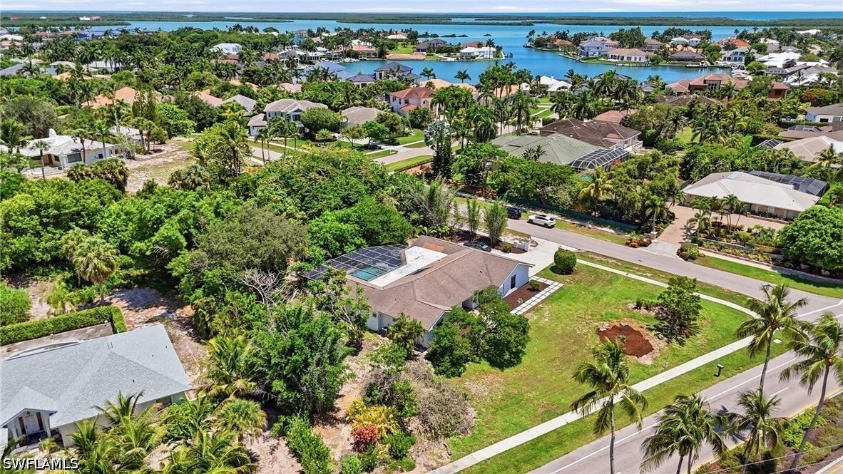 Property Photo: 799 S Barfield Drive FL 34145