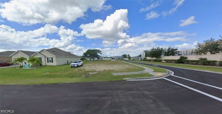 Property Photo: 2606 SW 8th Court FL 33914