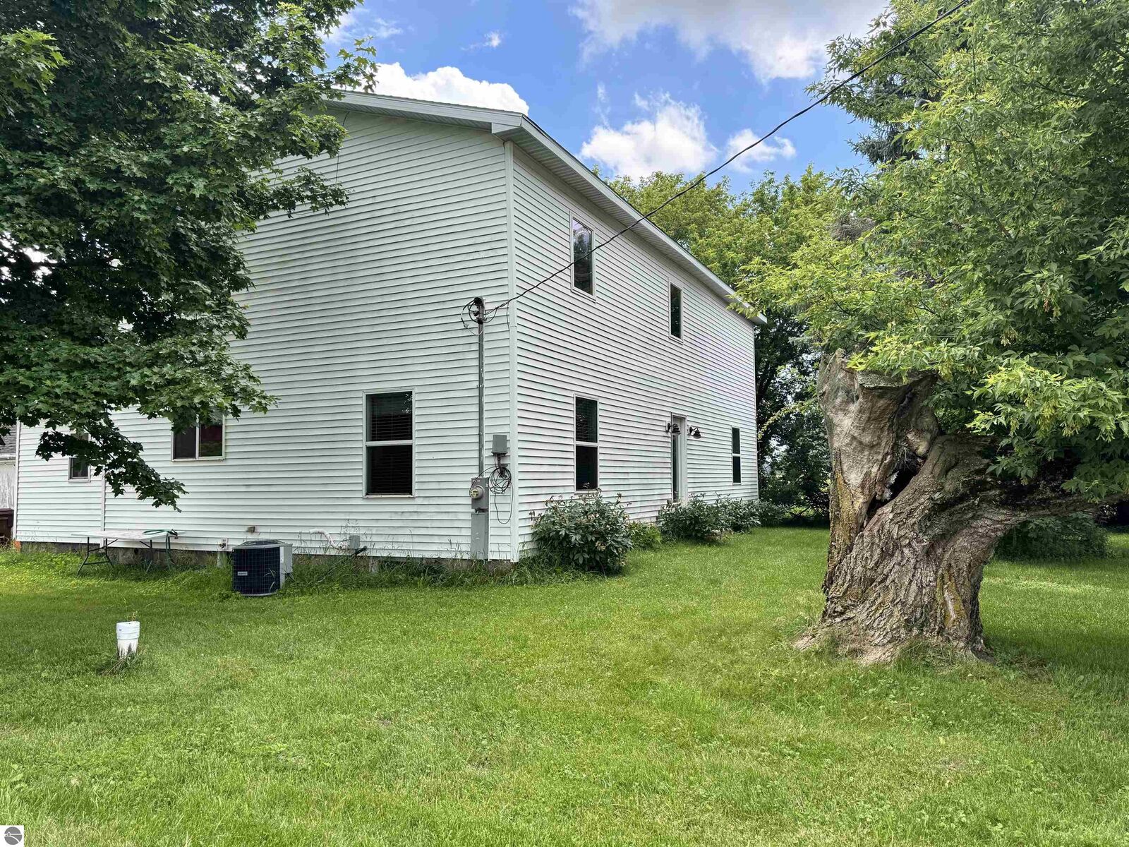 Property Photo: 8611 S Wise Road MI 48883