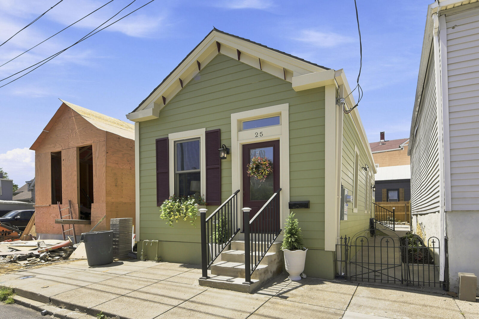 Property Photo:  25 W 12th Street  KY 41071 